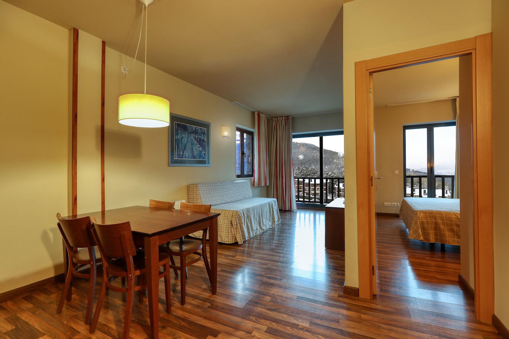 Guitart La Molina Aparthotel & Spa Luaran gambar